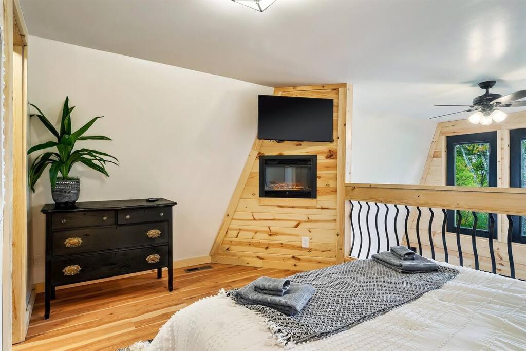 Secluded Mtn View New! 10 Mins To Gatlinburg Or Park Villa Buitenkant foto